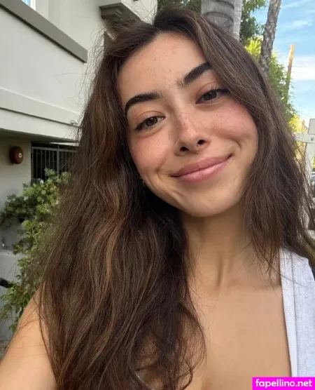 Chloesurreal OnlyFans Thumbnail #6WKpQlsxBl