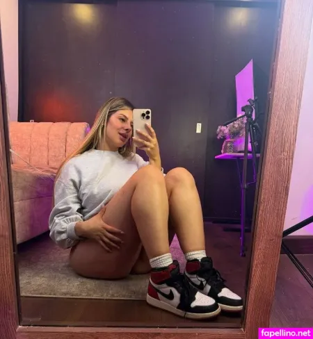 Chloetailor OnlyFans Thumbnail #FCGMhYoSfM