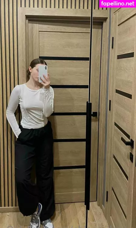 Chloewillsonx OnlyFans Thumbnail #B2irDrWxvX