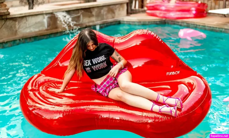 Chloexxxbaby OnlyFans Thumbnail #r4fm0CEpV0