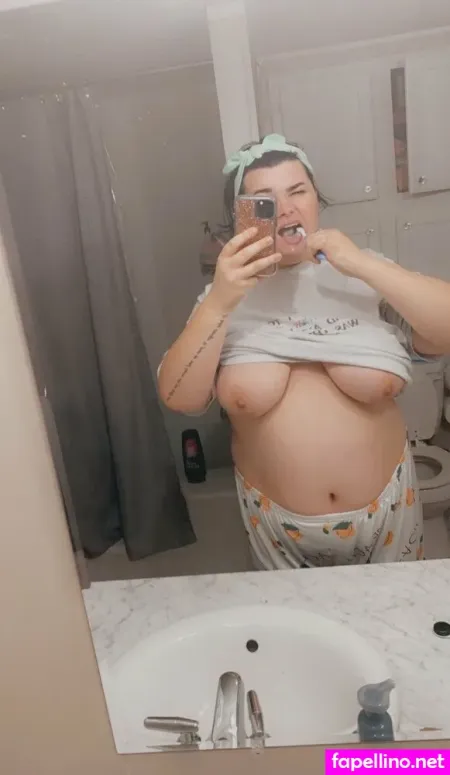 Chloeyblack OnlyFans Thumbnail #D3pipYTC5l