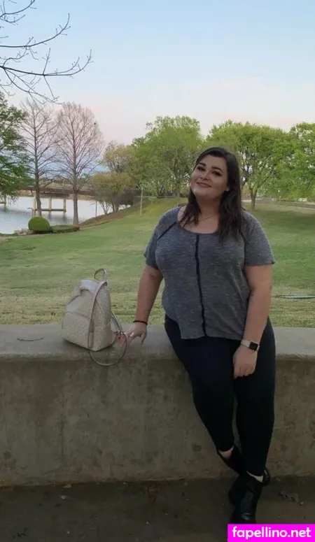 Chloeyblack OnlyFans Thumbnail #u6qFn9orJ8