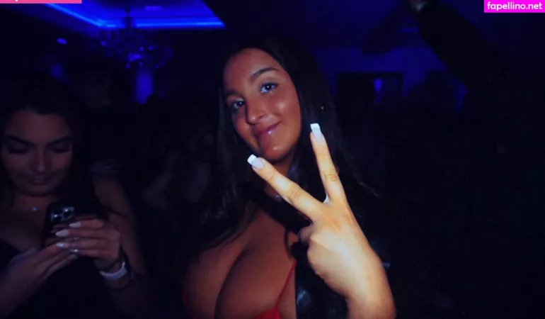 Chlohansen OnlyFans Thumbnail #lWYJzI7ZWA