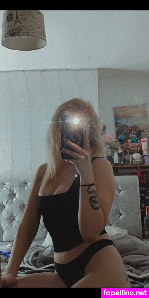 Chloelarkin, chloe_larkinx, chlomarie_1 Nude Leaked OnlyFans Photo #zAY3x3Iya4