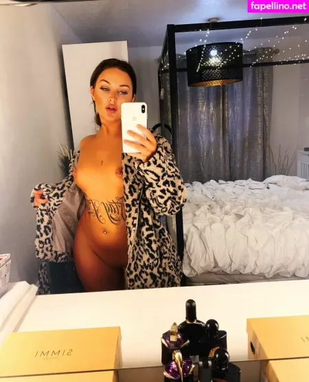 Chloxo22 OnlyFans Thumbnail #WN6Scb6XF4