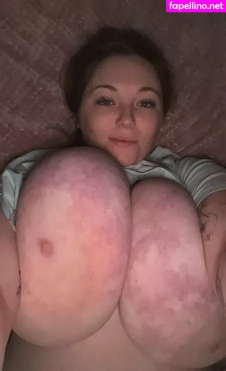 Chlozee OnlyFans Thumbnail #RyObB4pWSD