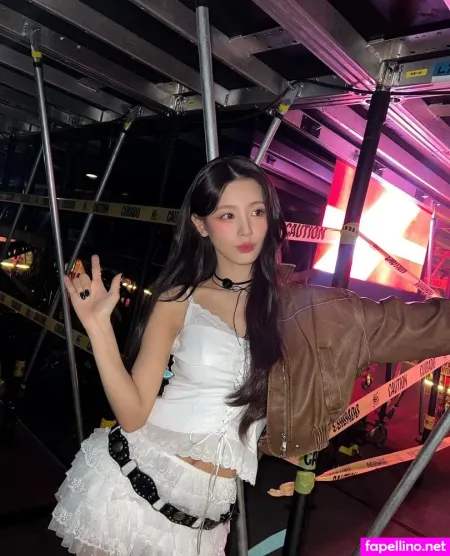 Cho Mi Yeon Main Profile Photo