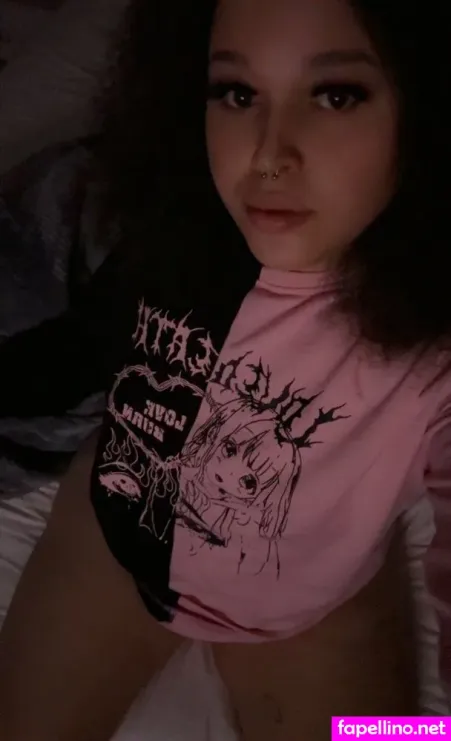 Chocharicaa OnlyFans Thumbnail #1UT3xTLcdg