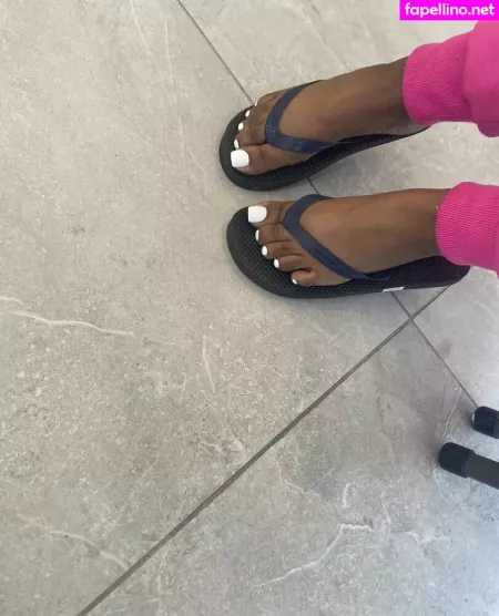 Chocolatefeet8 OnlyFans Thumbnail #4OTnxZ9cVM