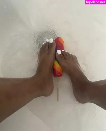 Chocolatefeet8 OnlyFans Thumbnail #L0x9YZ5id8