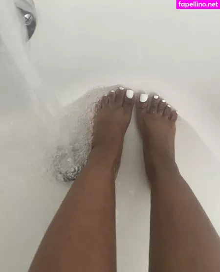 Chocolatefeet8 OnlyFans Thumbnail #dREbsTDpQI