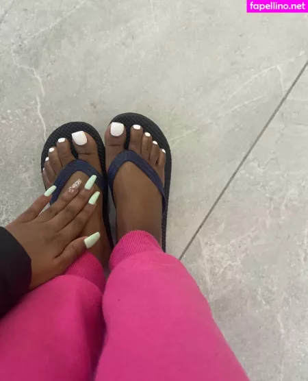 Chocolatefeet8 OnlyFans Thumbnail #p74NmEcGQn