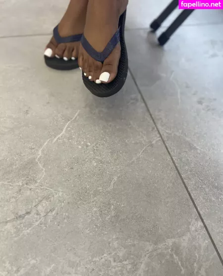 Chocolatefeet8 OnlyFans Thumbnail #thVVU81Exz