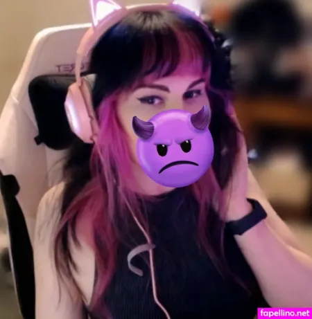 Chocovania OnlyFans Thumbnail #YnGGh7zDdJ