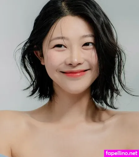 Choi Hye Seon OnlyFans Thumbnail #DrukKLrjRQ