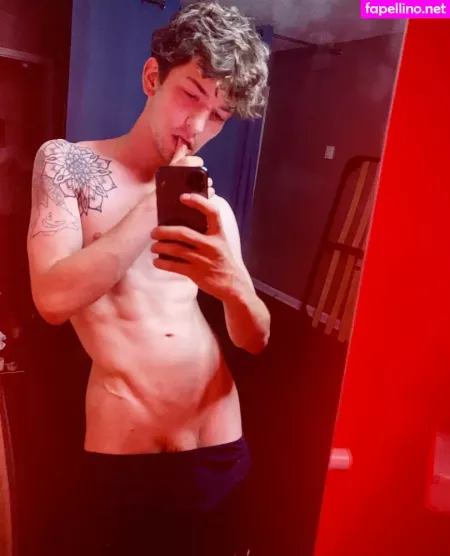 Chrisoflyng OnlyFans Thumbnail #gRH7Rx0Rof