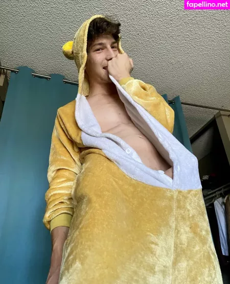 Chrisoflyng OnlyFans Thumbnail #iTZJ80QRfx