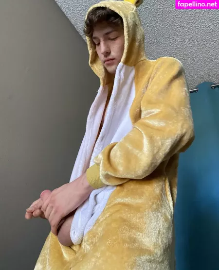 Chrisoflyng OnlyFans Thumbnail #iYWg4BwD5z