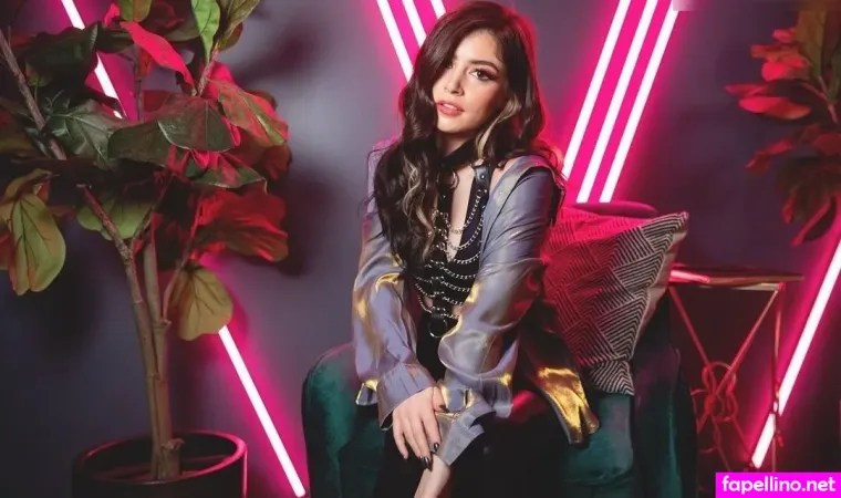 Chrissy Costansa OnlyFans Thumbnail #M0lyuNwoaX