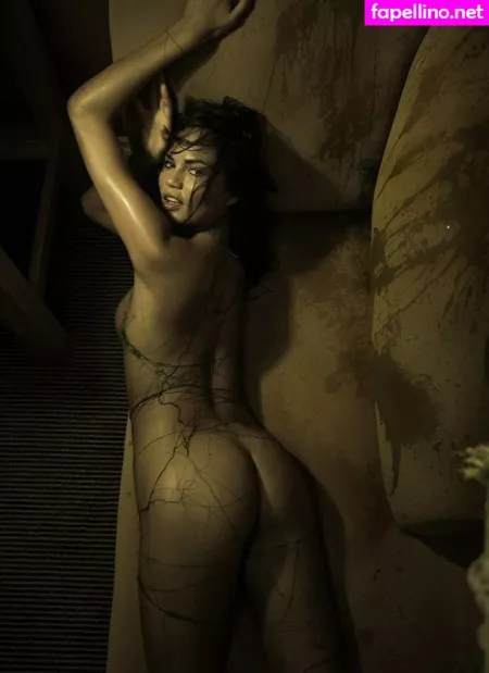 Chrissy Teigen OnlyFans Thumbnail #Y593KspbWf