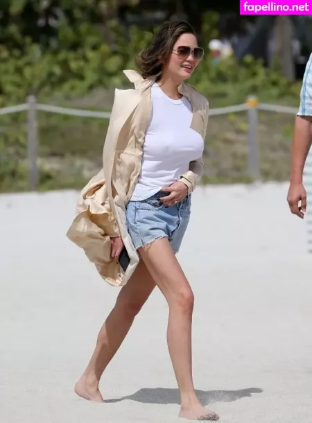 Chrissy Teigen OnlyFans Thumbnail #cMgI16b8b3