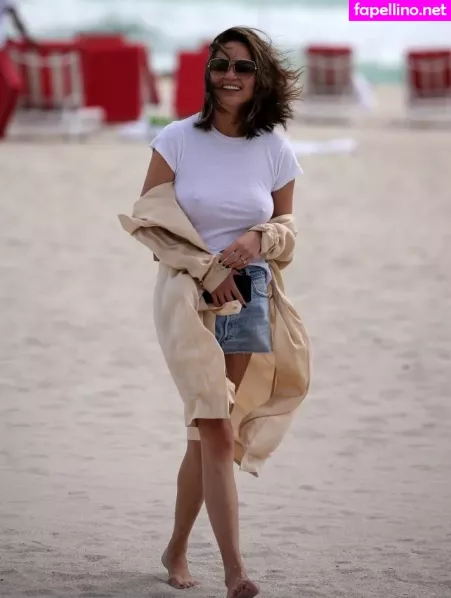 Chrissy Teigen OnlyFans Thumbnail #s6OwaGTMEL