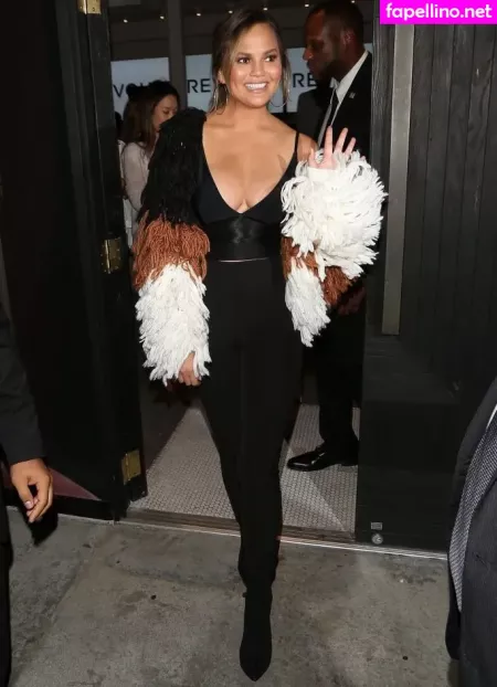 Chrissy Teigen OnlyFans Thumbnail #sKVBian0kn