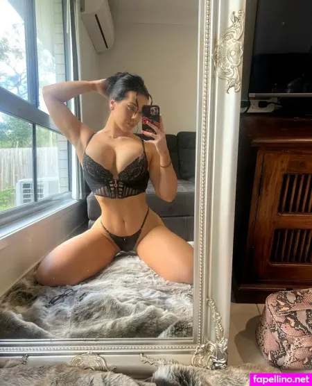 Chrissy Wall Main Profile Photo