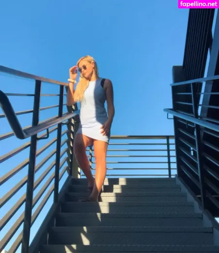 Chrissycanthearyou OnlyFans Thumbnail #yOzqOLyFD0