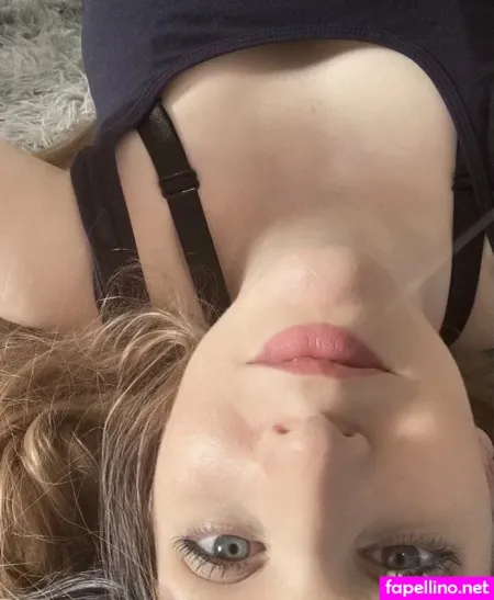 Chrissycantwalk OnlyFans Thumbnail #I5XUUYMgwg