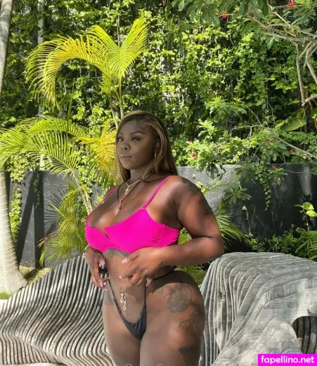 Chrissykfree OnlyFans Thumbnail #9YhaZIfLjx