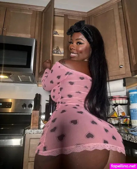 Chrissykfree OnlyFans Thumbnail #QL3QbcIAxS