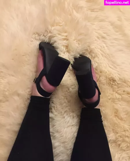 Chrissys Feet OnlyFans Thumbnail #QVt68CnzI0