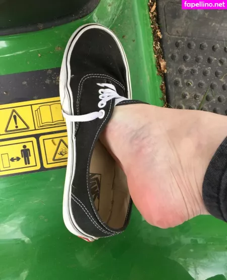 Chrissys Feet OnlyFans Thumbnail #VL6zRE5bNp