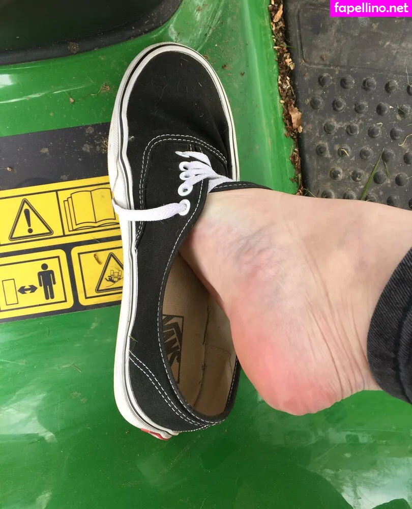 chrissys.feet, chrissysfeetpics Nude Leaked OnlyFans Photo #VL6zRE5bNp