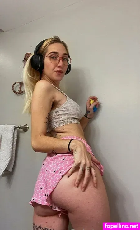 Chrissyxxxvip OnlyFans Thumbnail #OLvTBYc9uR