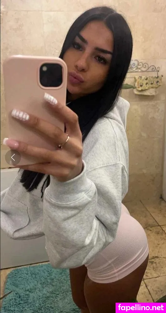 christabellaeee, itsjadeeeee Nude Leaked OnlyFans Photo #wqIwa8m0d2