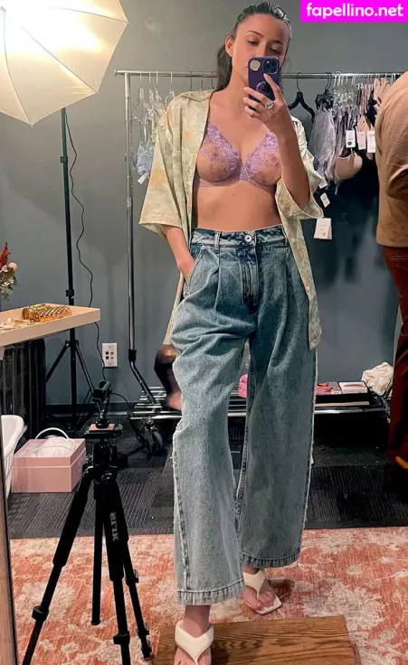 Christian Serratos OnlyFans Thumbnail #y1jIedunCT