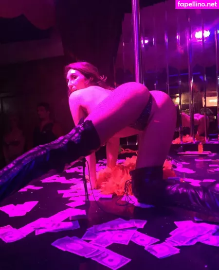 Christianacinn OnlyFans Thumbnail #o9nklm6Szb