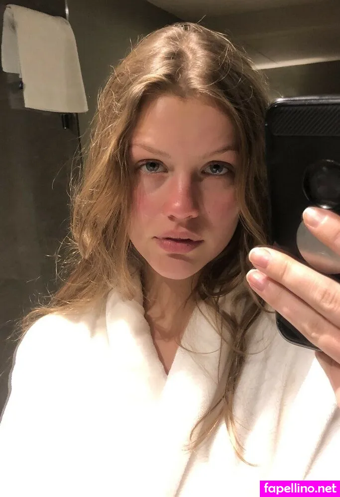 isa_m_2001 Nude Leaked OnlyFans Photo #4UVu8TvRWX