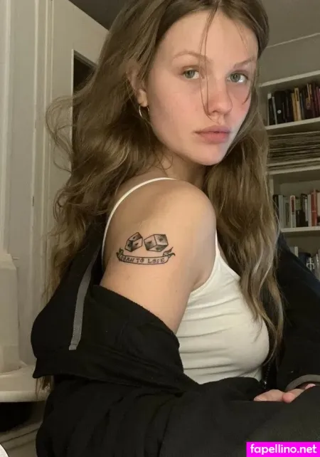 Christiane F OnlyFans Thumbnail #HS5yV6akXw
