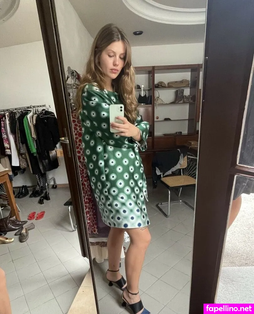 isa_m_2001 Nude Leaked OnlyFans Photo #KErVX9pgv2