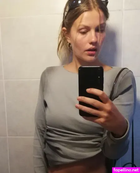 Christiane F OnlyFans Thumbnail #aZsvJ0Iy00