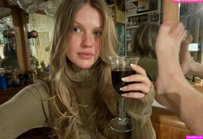 Christiane F OnlyFans Thumbnail #hGsU2r8yGu