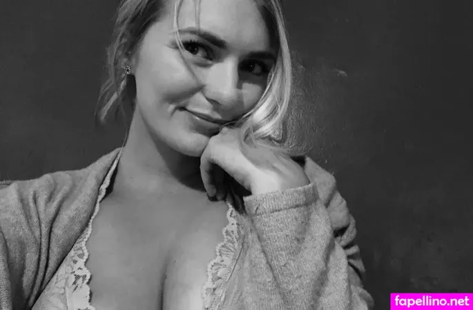 Christie Ludwig OnlyFans Thumbnail #rxV4WSeP3O
