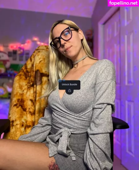 Christie Skylar OnlyFans Thumbnail #qdULiuz8Vl