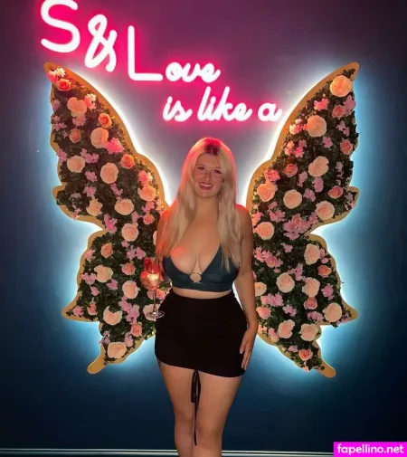 Christieewhitley88 OnlyFans Thumbnail #zySIDWw1ww