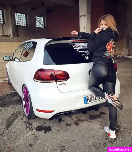 Christiiin OnlyFans Thumbnail #JffXa8MqZI