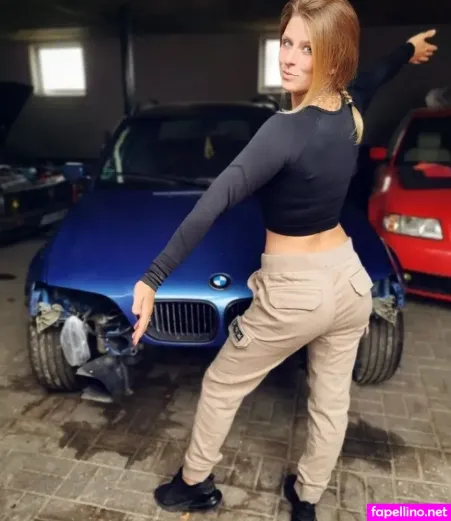 Christiiin OnlyFans Thumbnail #XflvZMJqSO