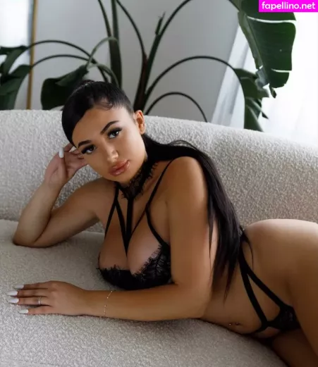 Christina April Amaral OnlyFans Thumbnail #E3DGEU2D83